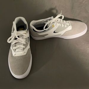 Brand new grey and white DC Kalis Vulc sneakers